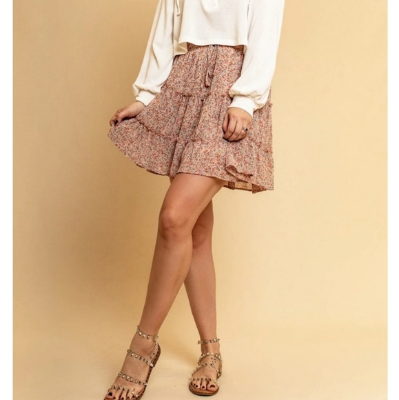 emmer Dresses & Skirts - Paradise Isle Pink Floral Print Mini Peasant Skirt